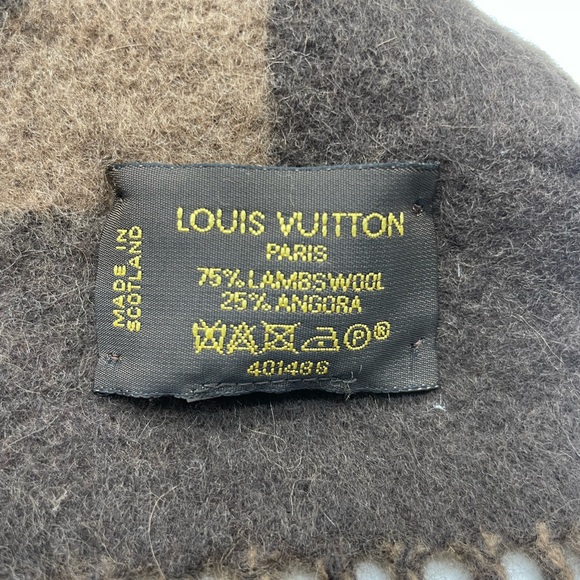 Louis Vuitton Scarf - Picture 4 of 4